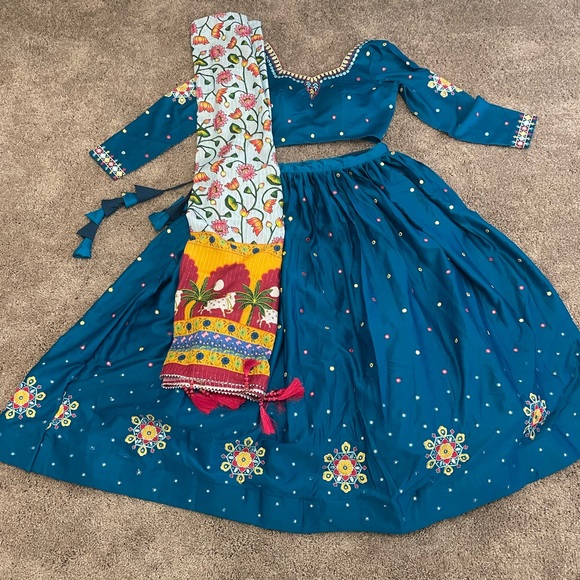 Brand New Navratri Chaniya Choli - Picture 1 of 3